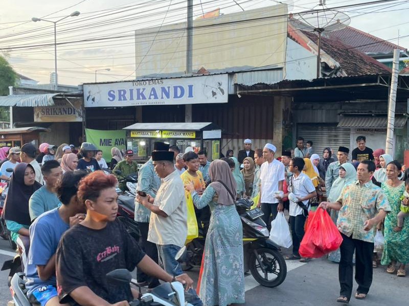 SD NEGERI 1 ASEMBAGUS BERBAGI TAKJIL